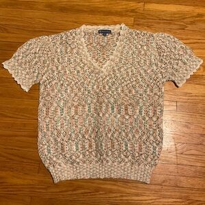 DEMOCRACY M Short Sleeve crochet top, multi color in soft pastels NWOT